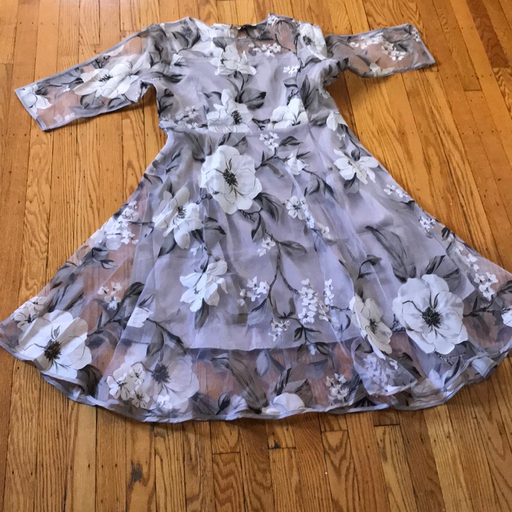 Stunning Retro Style Gray Floral Dressπππ - Picture 4 of 7